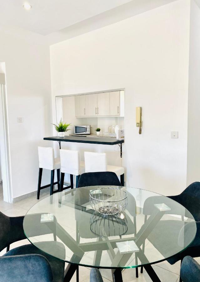 Lina 703 Apartment Ларнака Екстериор снимка